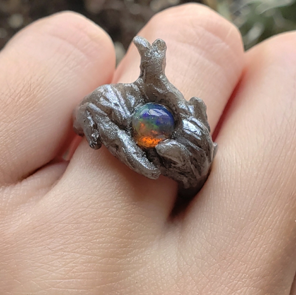 🌿 Twiggy Branch Silver Black Fire Opal